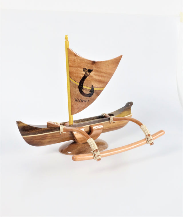 Wood Canoe With Stand Sail